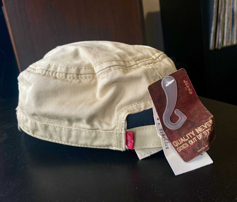 Шапка Levis Hat Cap Adjustable Beige