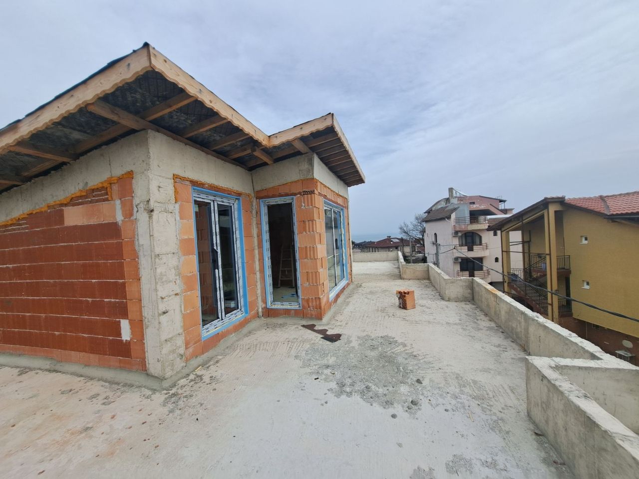 Продава се Къща в Варна, Младост 2 - 270 кв.м за 1204 €/кв.м - Снимка #14