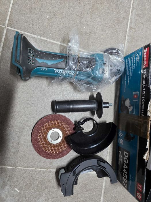 Polizor unghiular Li-Ion, 18V fara acumulator in set (SOLO)