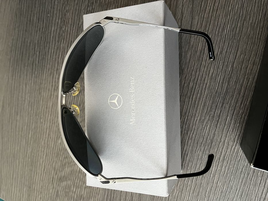 Слънчеви очила Mercedes-Benz