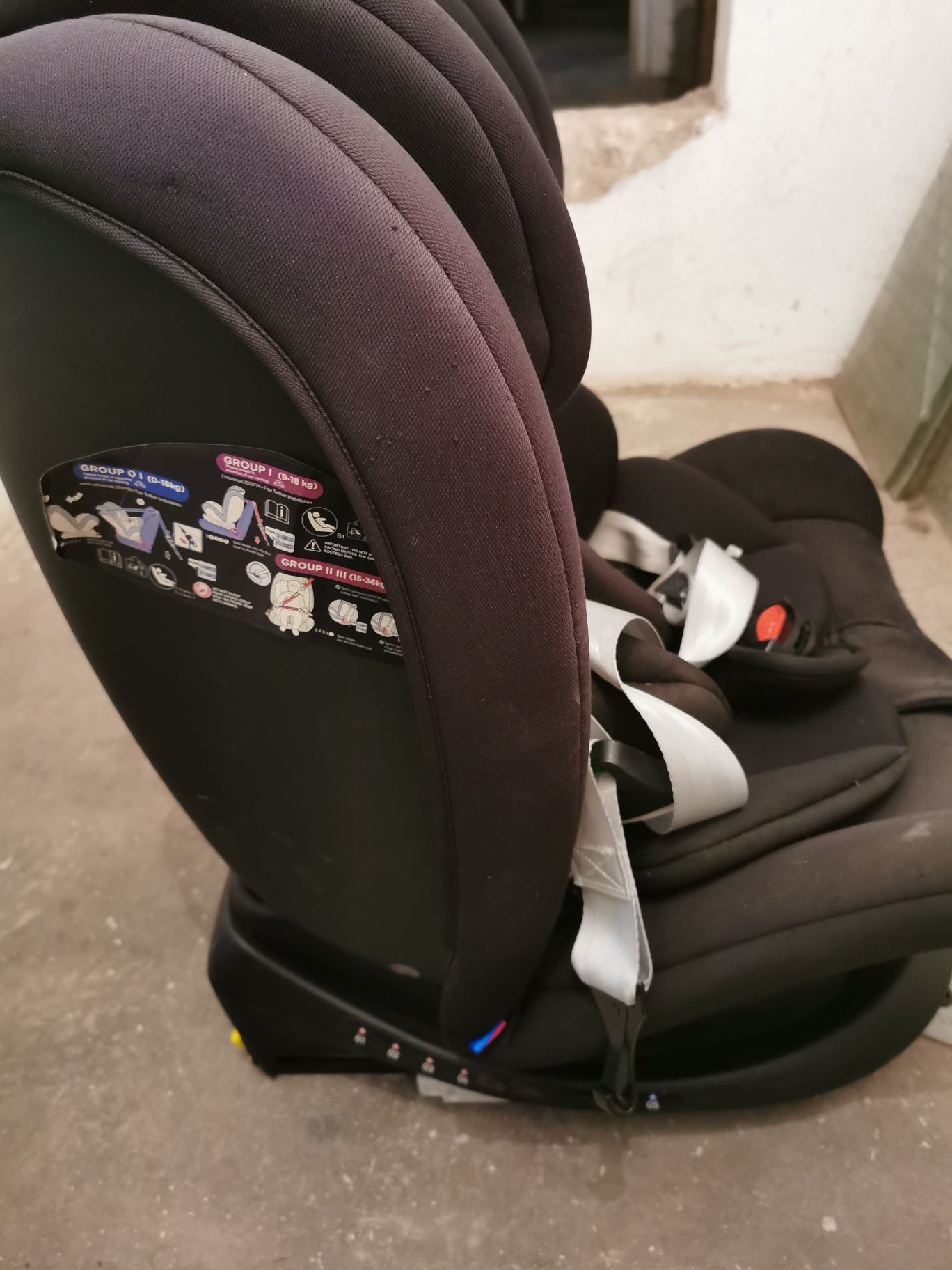 Scaun auto Wunderkid rotativ cu sistem isofix