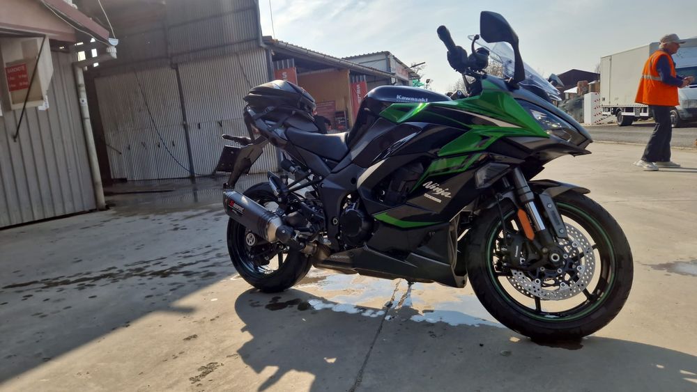 Motor kawasaki z1000sx