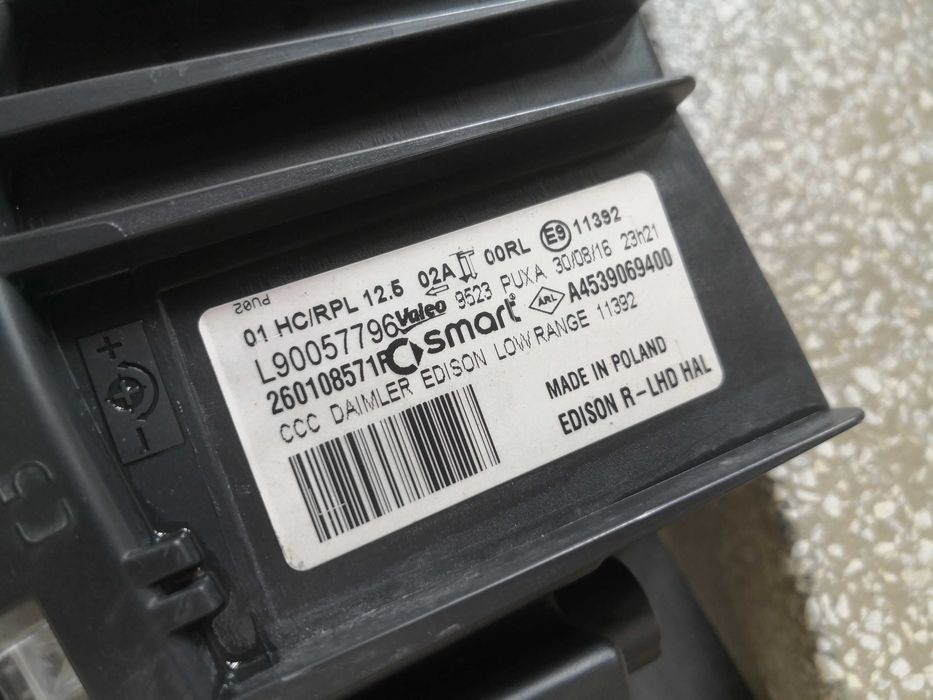 Фар Smart forfour W453 десен LED Оригинален