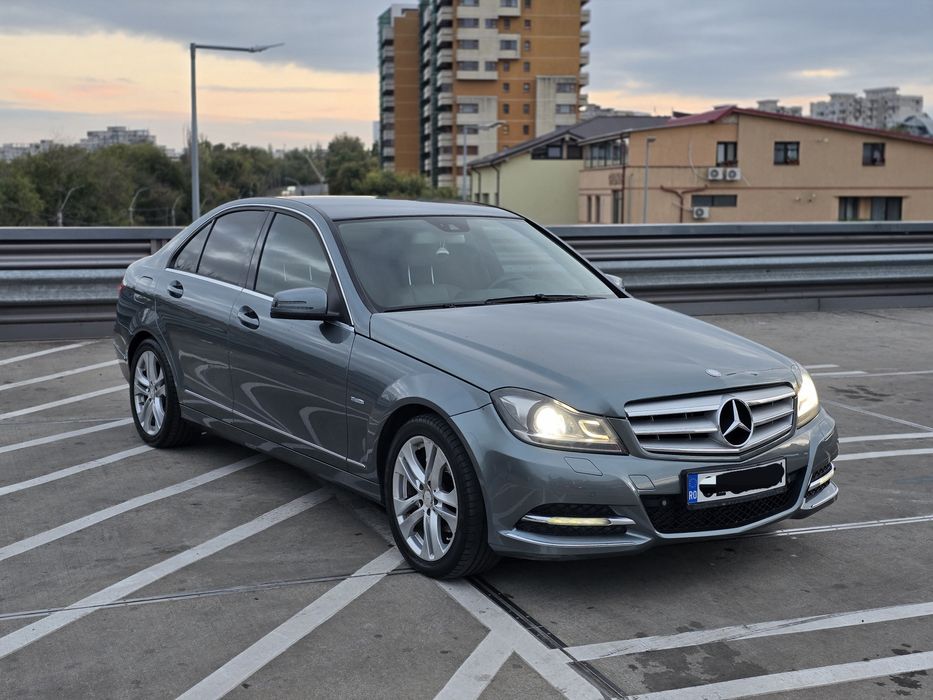Mercedes Benz C200,136cp, automat (7Gtronic)