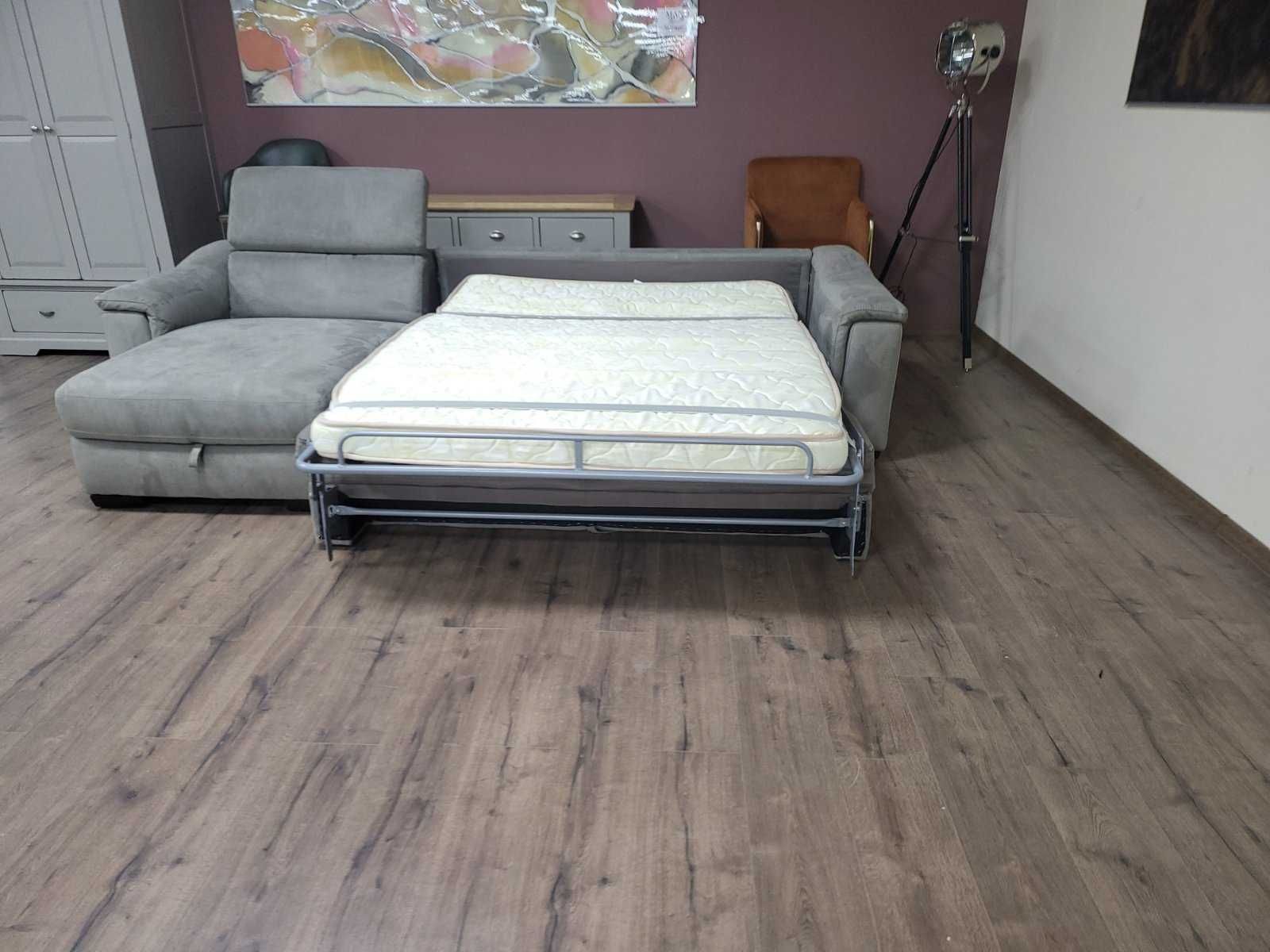 Сив ъглов диван от плат с функция сън и ракла и подвижни облегалки