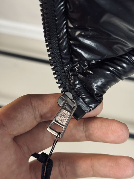 Moncler елек с качулка