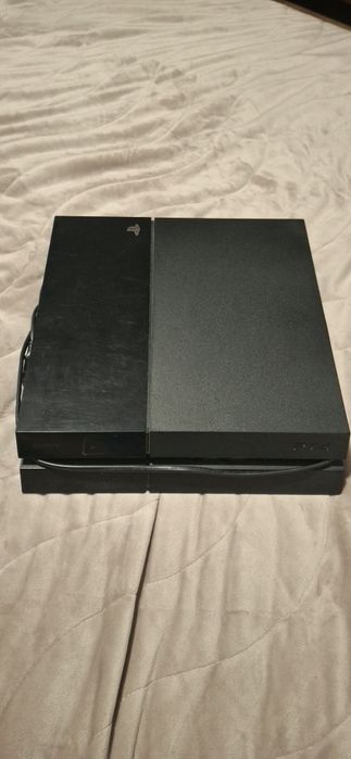 Playstation 4  PS4