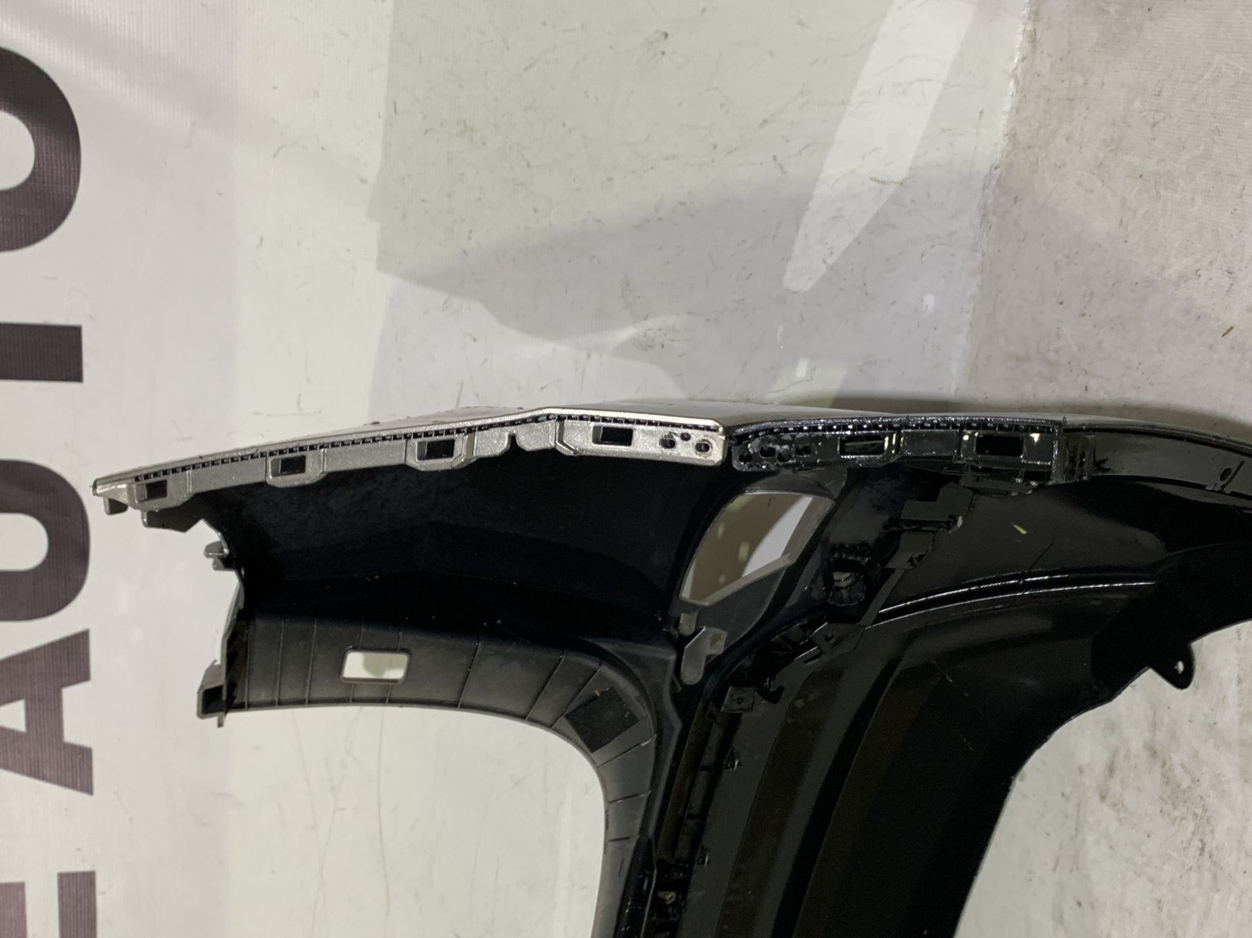 Bara spate Hyundai Tucson, 2015, 2016, 2017, 2018, cod origine OE 86611-D7000.