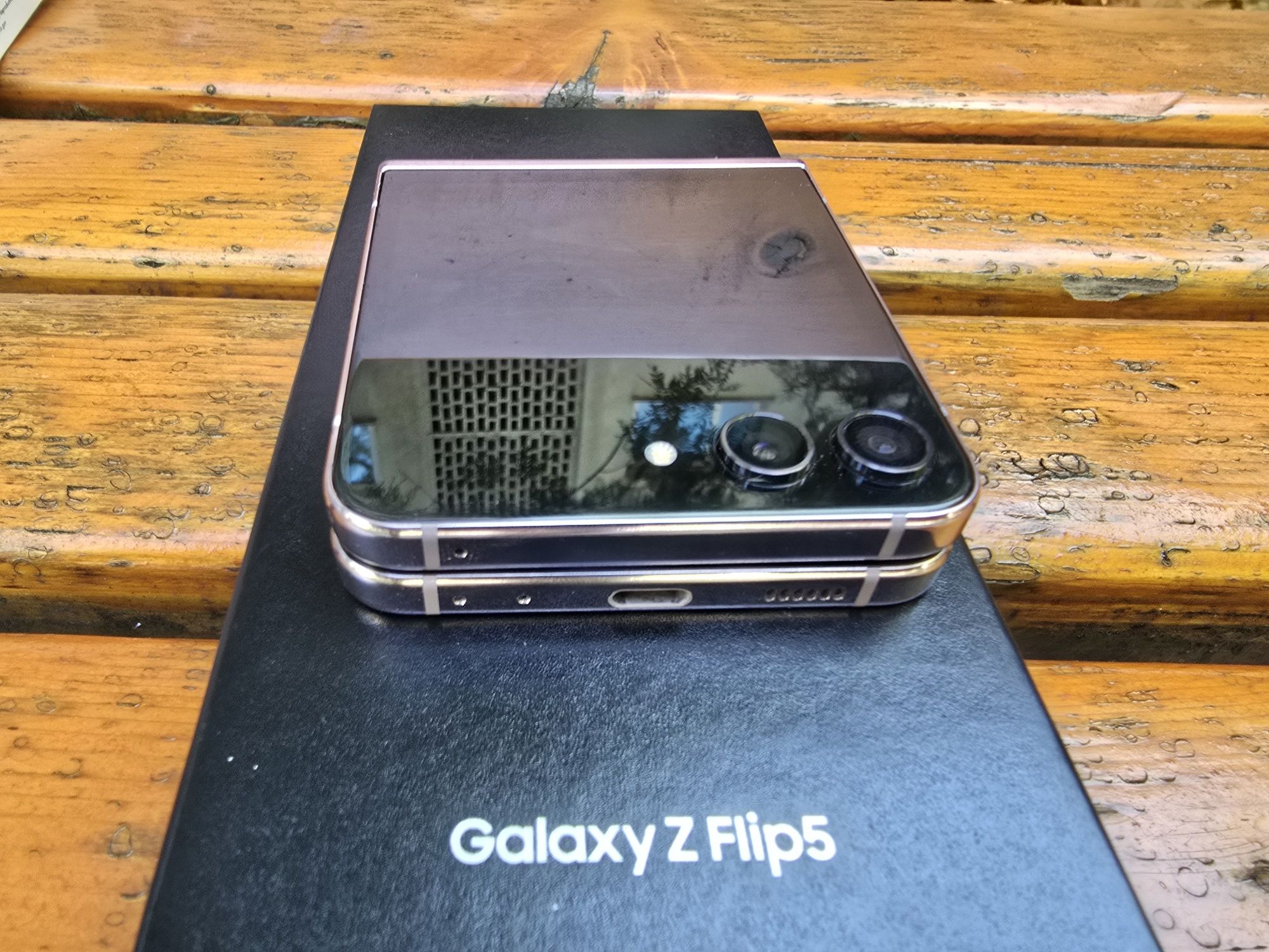 Samsung Z Flip 5 256gb-перфектен