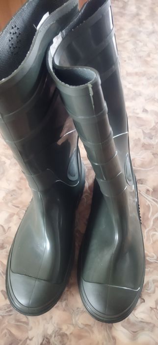 Продам сапоги 43 размер. Россия.