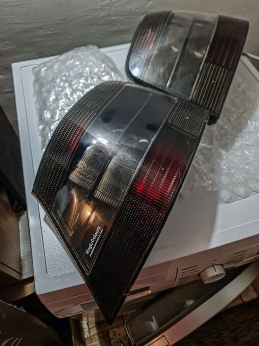 Hella Magic color стопове за Golf 4