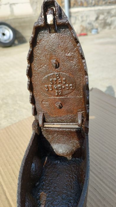 Vând fier de călcat / vintage
