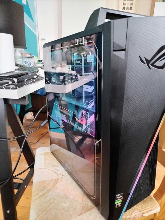 Геймърски Компютър ASUS ROG