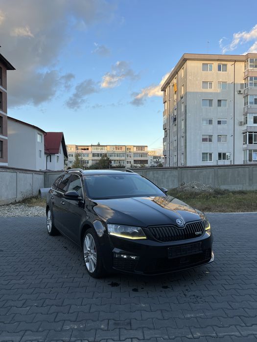 Skoda Octavia VRS 2.0 Diesel / 184 CP / DSG / KeyLess / Panorama /