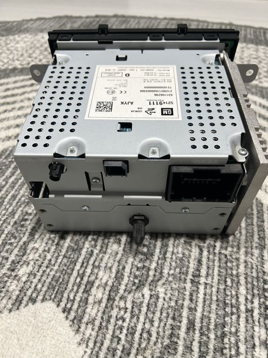 Магнитола Cobalt заводской