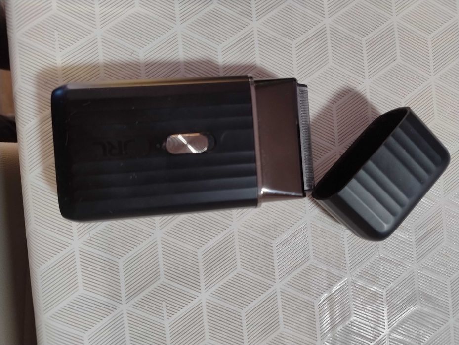 Mașina de tuns jrl gold ,mașina de ras  jrl și foarfeca kiepe