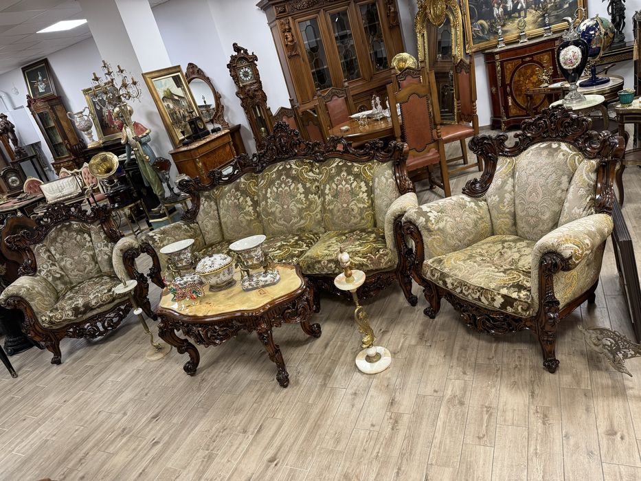 Canapea baroc cu doua fotolii + masuta cu blat de onix