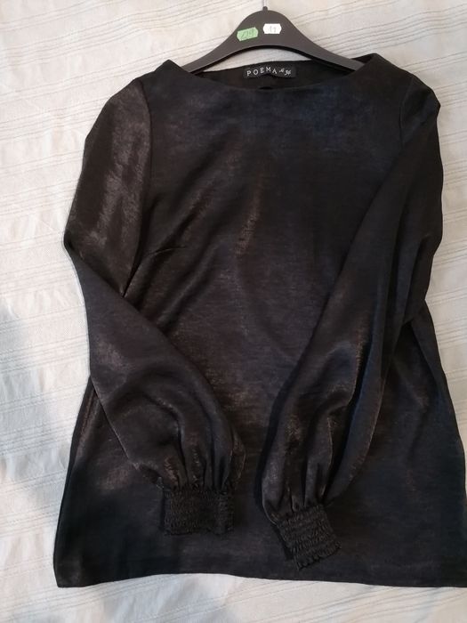 Bluza neagra Poema