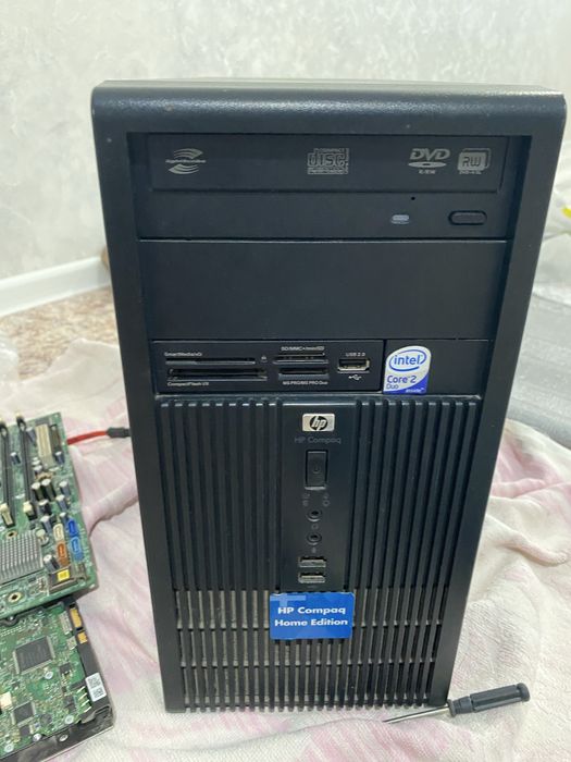 Продам корпус и дисковод все раюотает