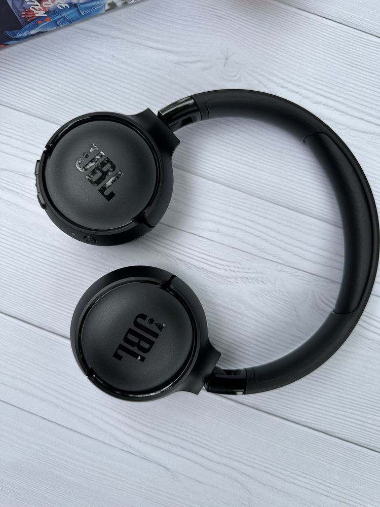 Наушники JBL TUNE 520