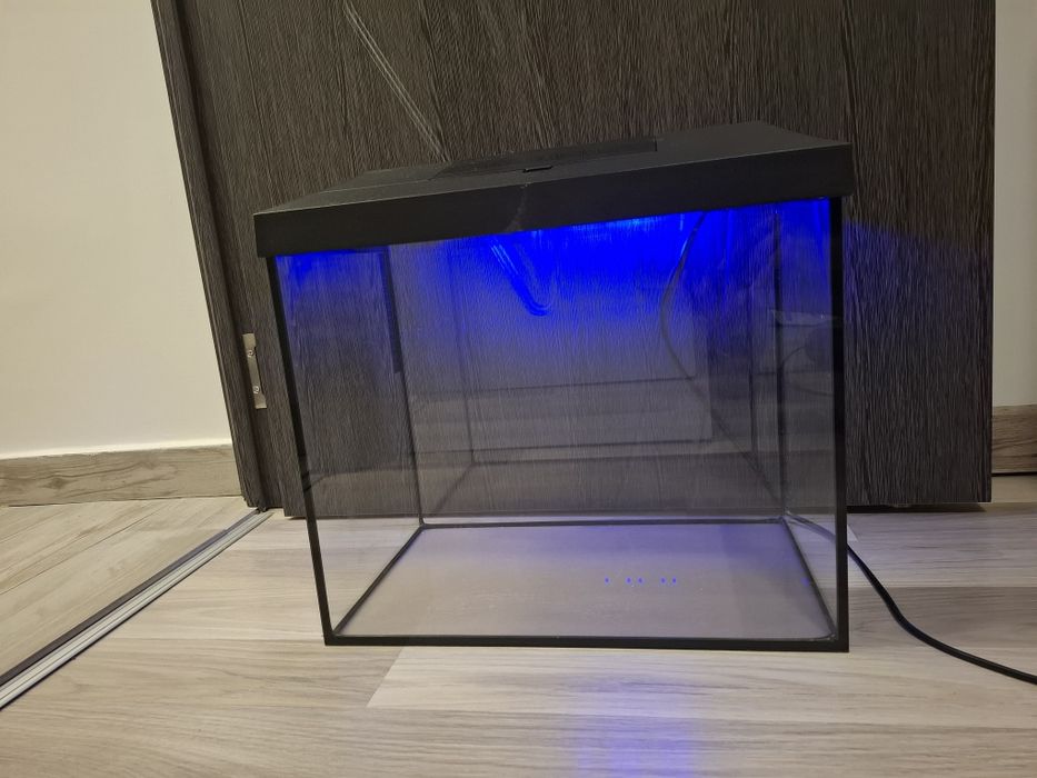 Продавам аквариум Aquael Leddy 40XL