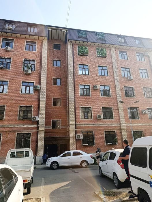 Ижарага уй берилади эшон гузар сити Навастройка дом  2 хона  400& лубо