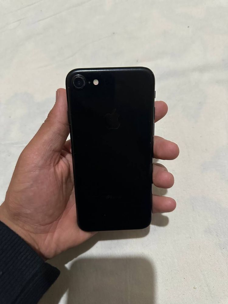 iPhone 7  128 gb