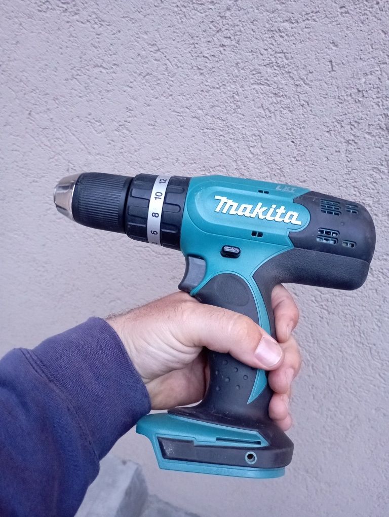 Makita LXT Masina de gaurit cu percutie si insurubat Li-Ion, 18V, 55 N