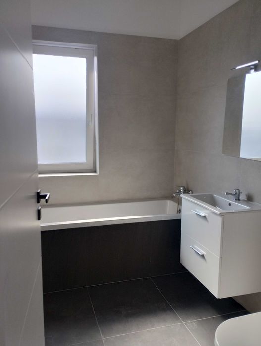 Proprietar închiriez ap 2 camere nemobilat Giroc