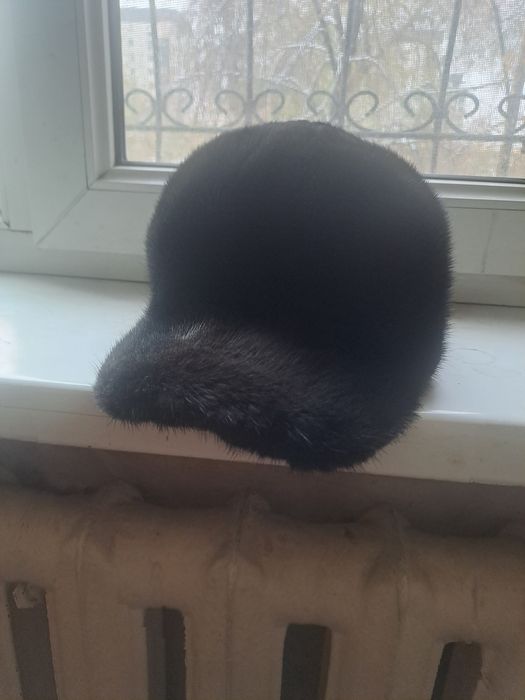 Продам Кепка мужские норковая новая.Размер 60 есть укорешевание размер