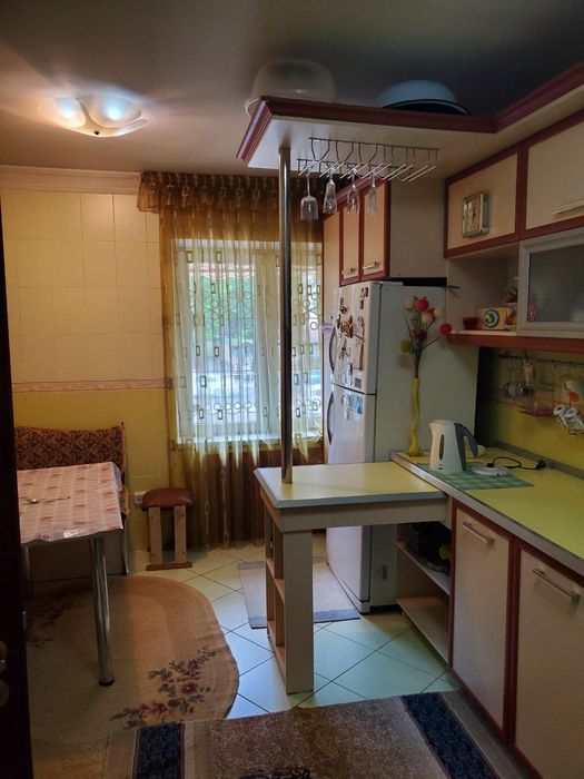 Продажа квартиры 3-ком.,  ул. Бабура.