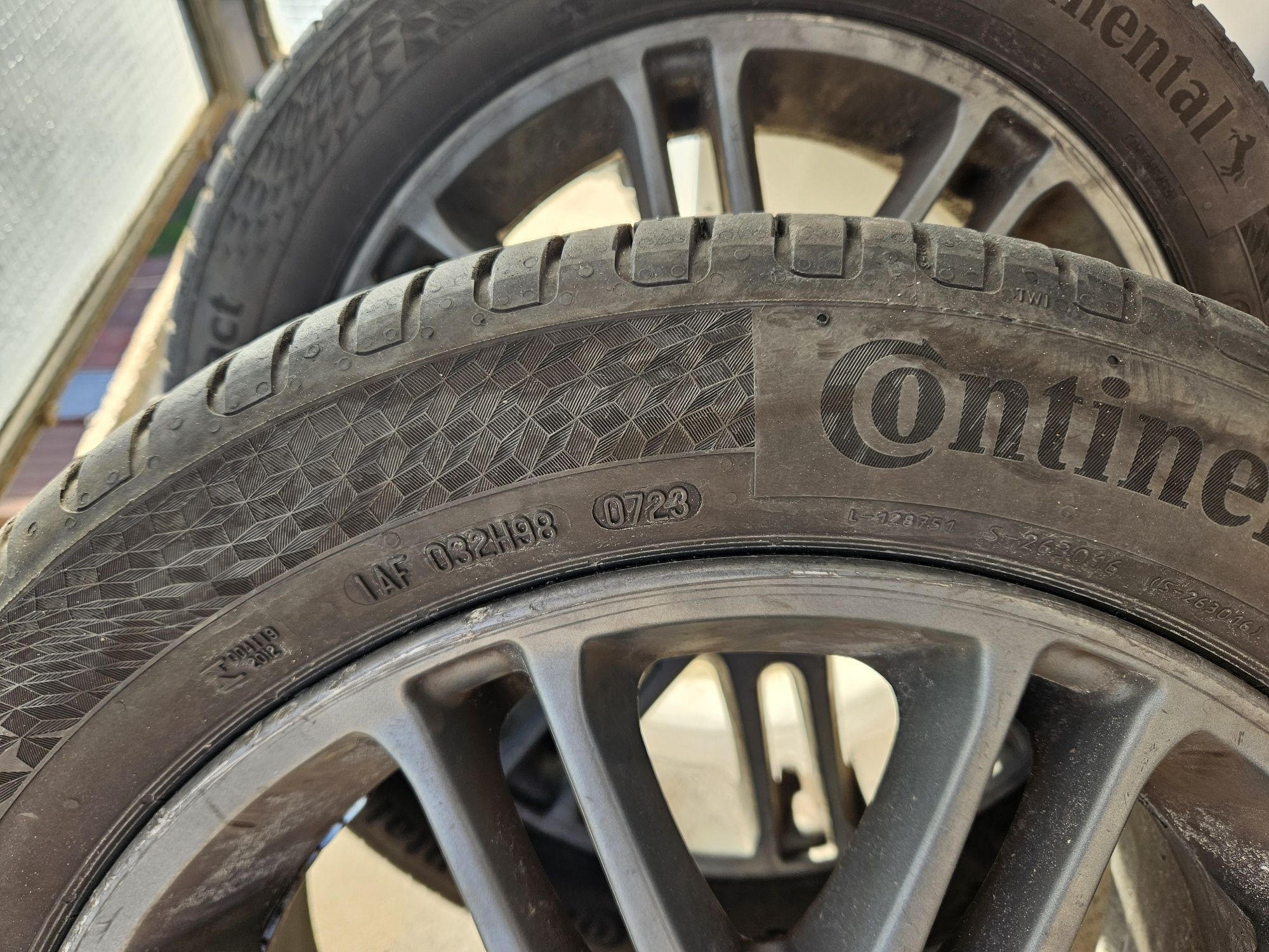 Continental UltraContact 6 - 195/50R15