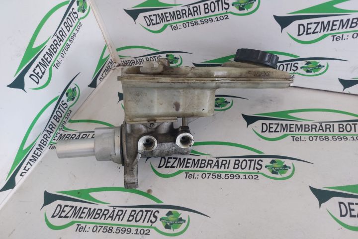 Buson vas lichid frana Renault Megane a 2-a generatie