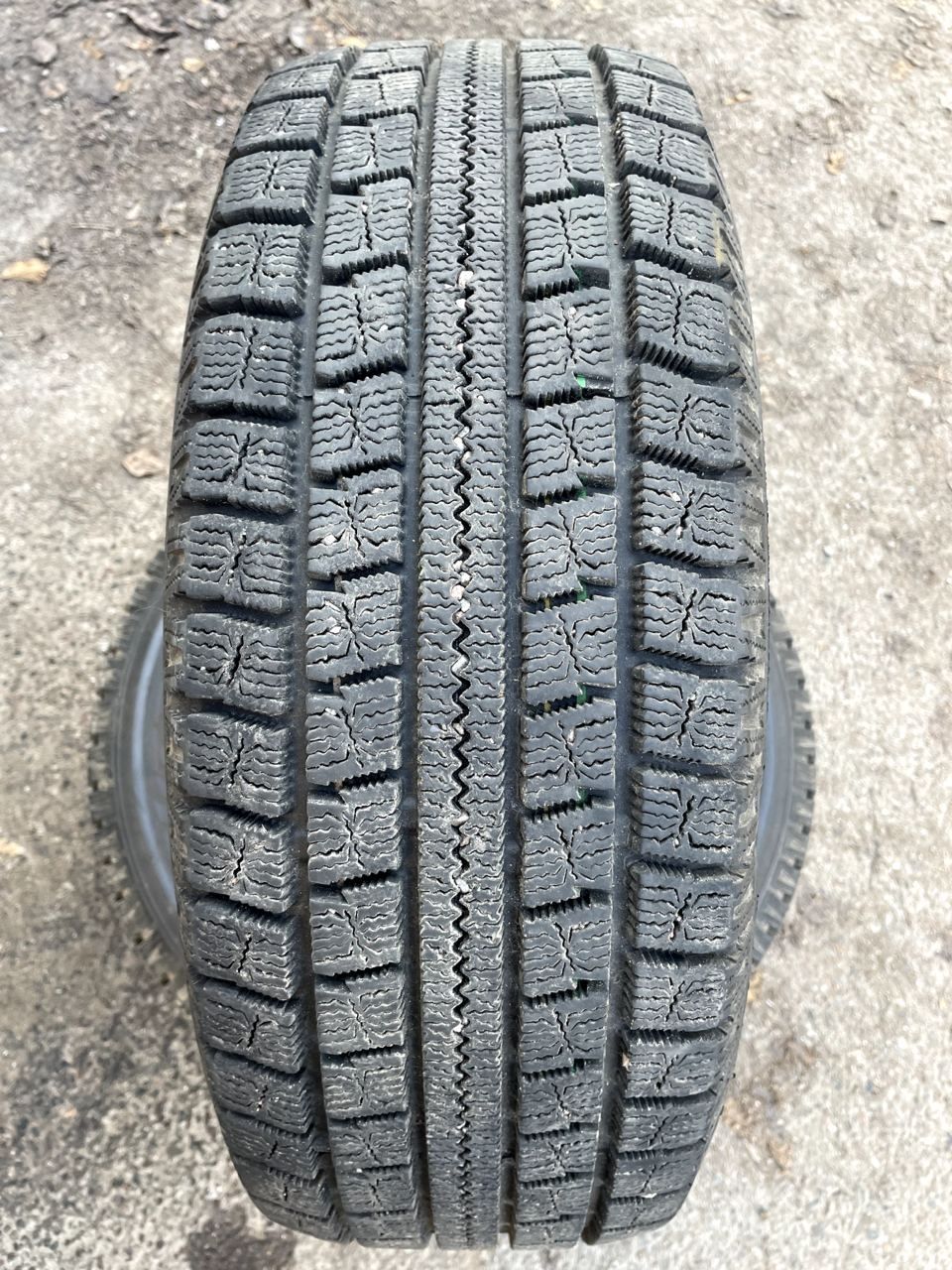 Шины зимние б/у NITTO SN2  215/65 R16 98T M+S Производство Япония