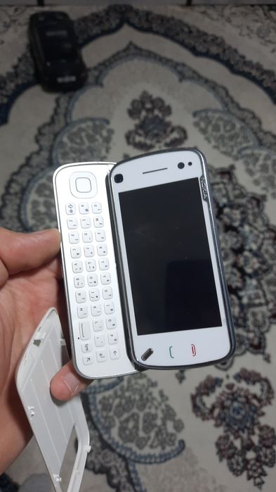 Nokia N97 sotladi uz imeya itmagan