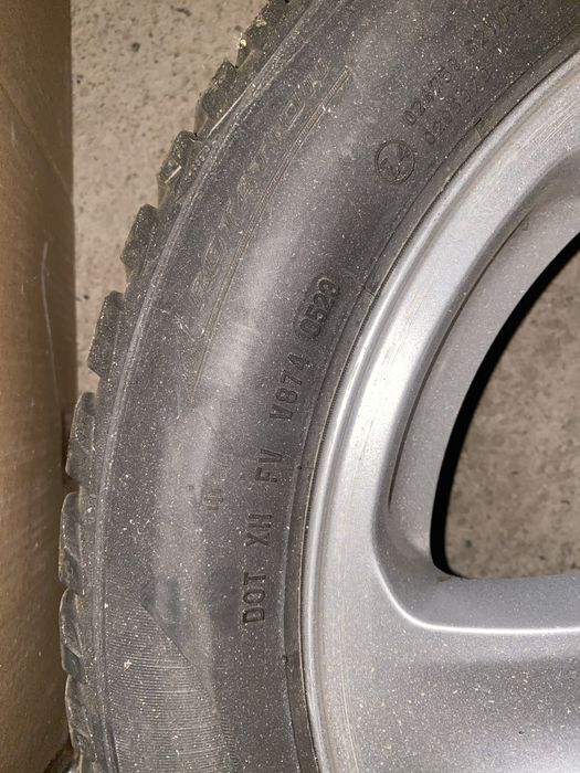 Продавам джанти с зимни гуми 15ски 5х100