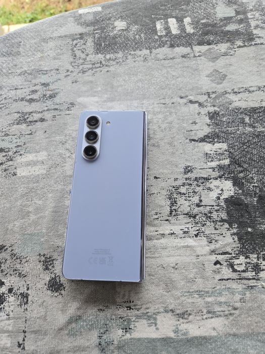 SAMSUNG Galaxy Z Fold 5