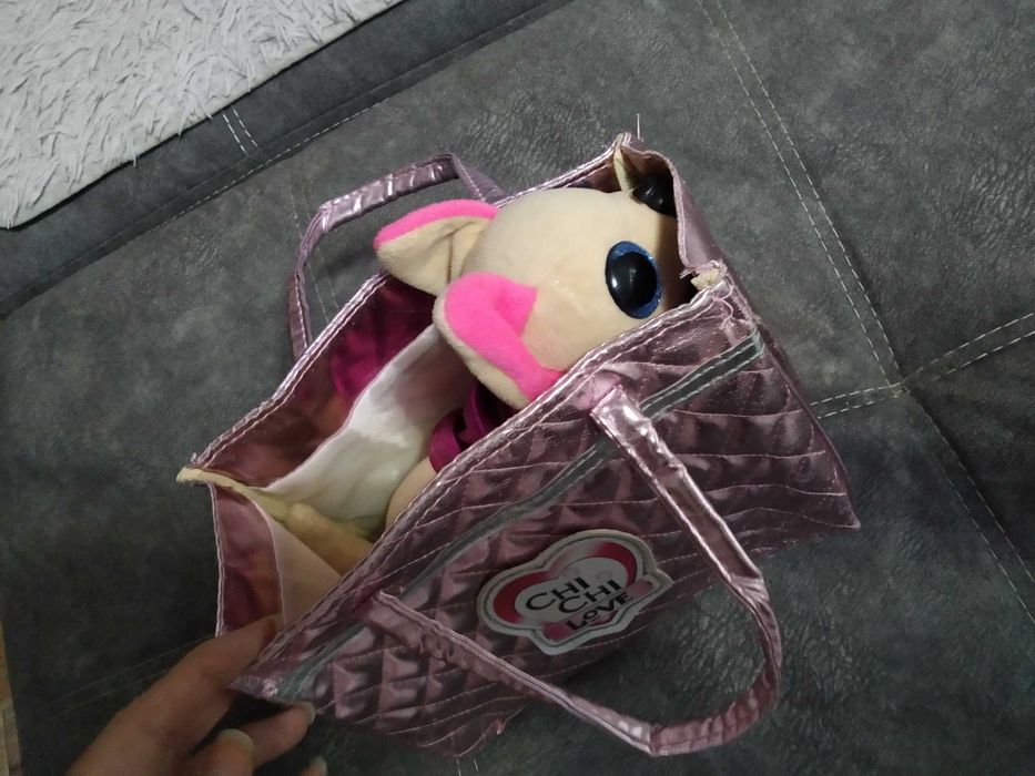 Продам игрушку чи чи лав