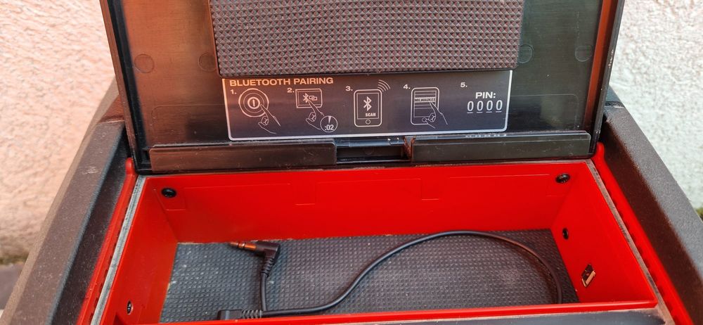 Milwaukee radio de santier pe acumulatori