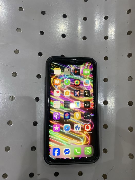 Vand Iphone 11 in stare buna de functionare !!