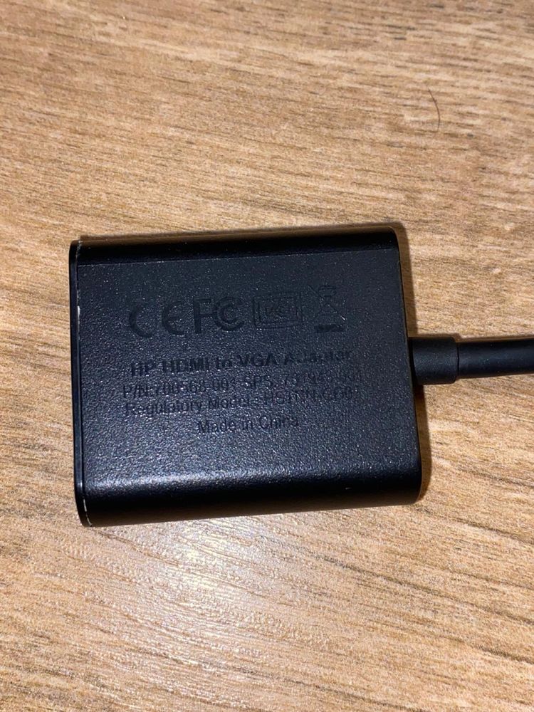 Adaptor VGA to HDMI  HP