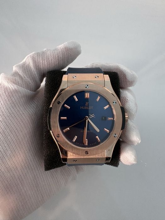 Мъжки часовник - Hublot Classic Fusion