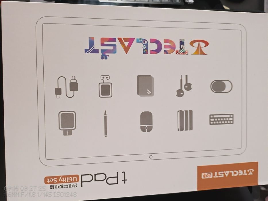 Tableta Teclast P30T la cutie
