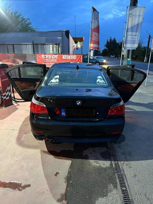BMW Seria 5 E60 525D