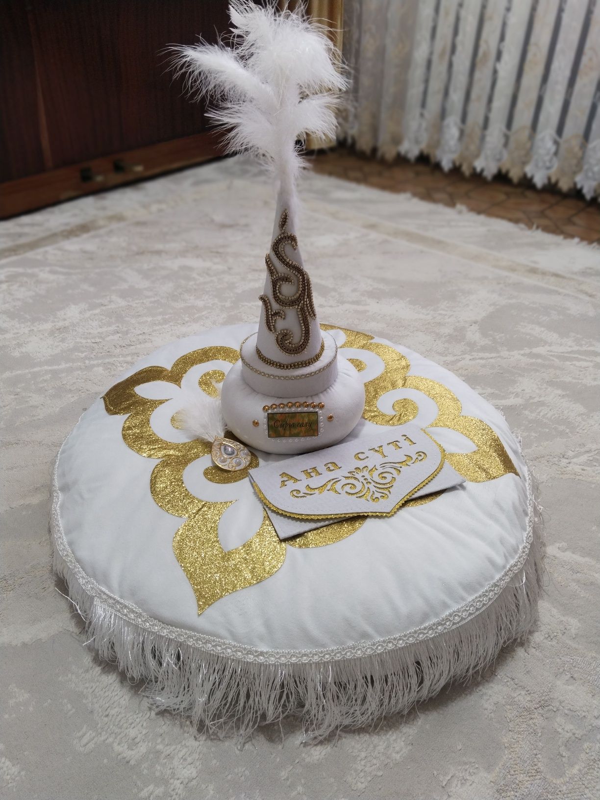 Продам шкатулку и көрпе на сырга салу