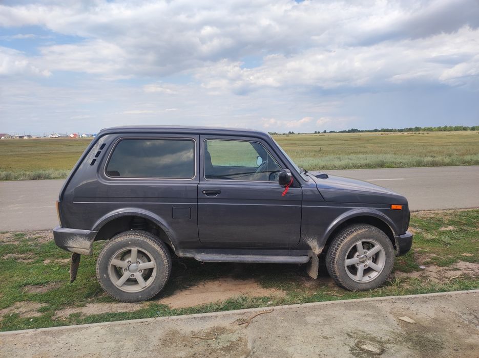 Машина сатылады нива