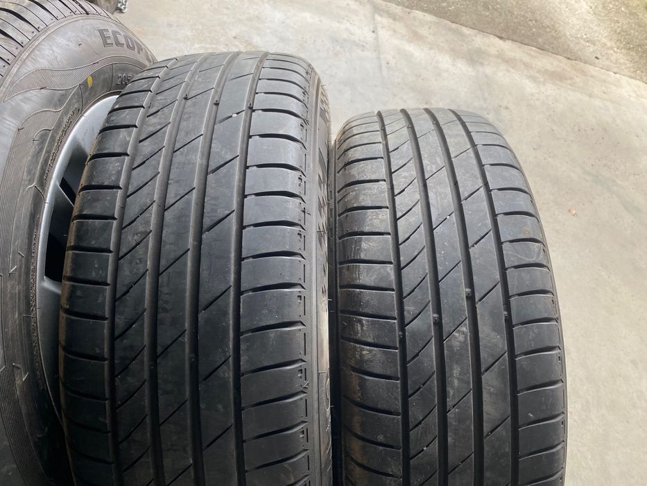 Jante Skoda aliaj R16 cu Anvelope M+S 205 60 16 Kumho