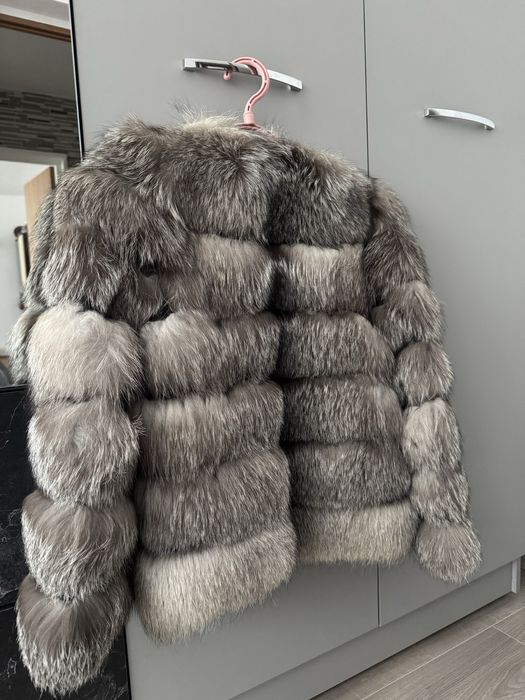 Haina de blană naturală