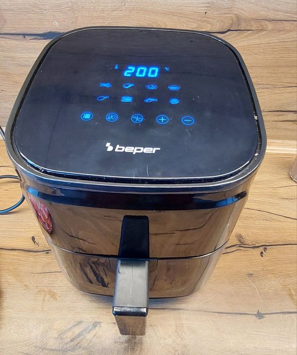 Фритюрник с горещ въздух Air Fryer BEPER, 5 лит + подарък пасатор