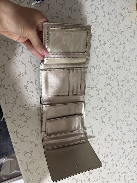 Дамски портфейл guess